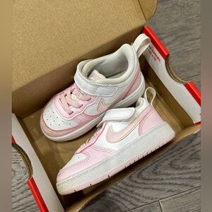 baby nike dunk size 6